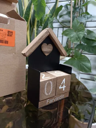 تقویم رومیزی طرح کلبه