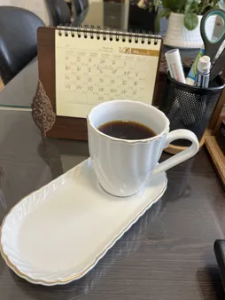 ماگ لمونژ مدل کارمن کد 517 به همراه بشقاب سرو