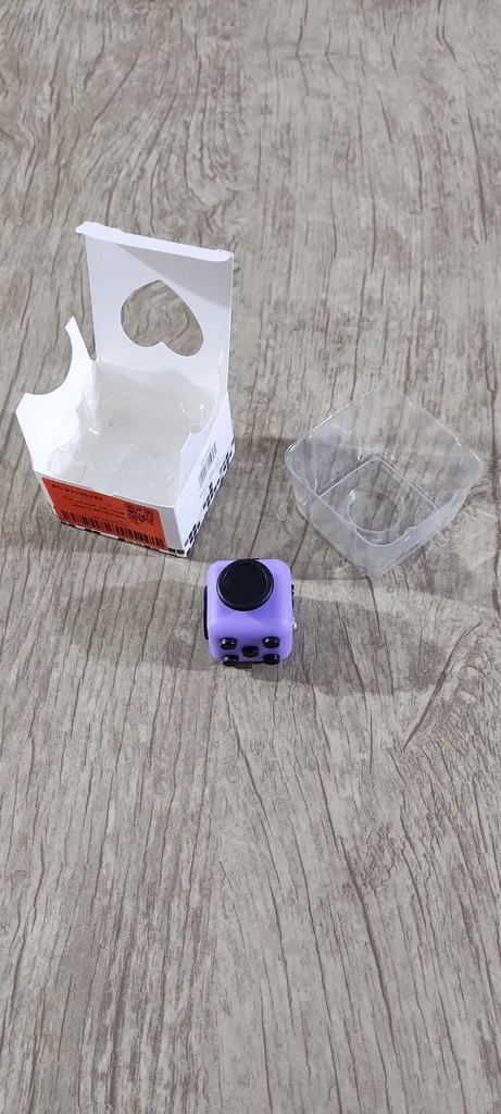 فیجت ضد استرس مدل SFTH Cubic