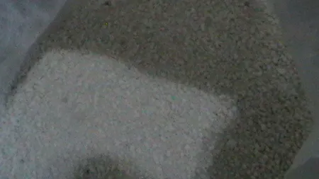 خاک بستر گربه تهران کت لیتر مدل دانه شکسته وزن 10 کیلوگرم