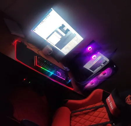 صندلی گیمینگ میشن مدل ماساژور دار chr25