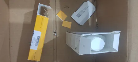 کرم ضدآفتاب و ضدلک بی‌رنگ لافارر مدل SPF30، مناسب پوست‌های خشک و معمولی، حجم 40 میلی‌لیتر