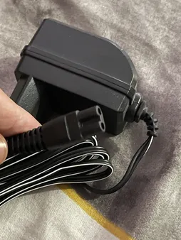 آداپتور ماشین اصلاح 4 ولت 100 میلی آمپر مدل G284010