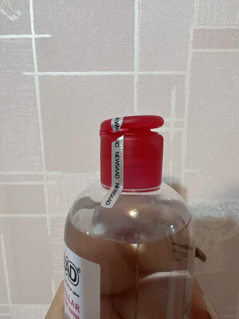 محلول پاک‌کننده آرایش صورت نیوساد مدل میسلار واتر حجم 250میلی‌لیتر