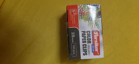 گیره کاغذ رایدین مدل رنگی سایز 28-33میلی متر - بسته 100 عددی