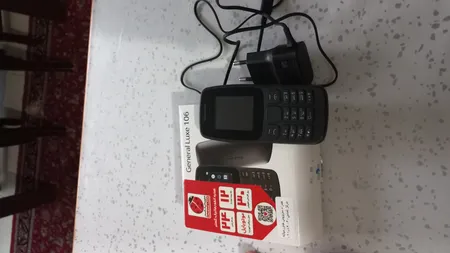 گوشی موبایل جنرال لوکس مدل 106 دو سیم کارت ظرفیت چهار مگابایت