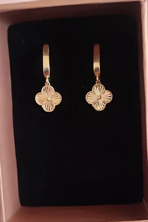 گوشواره طلا 18 عیار زنانه طلای مستجابی مدل ونکلیف کد 01