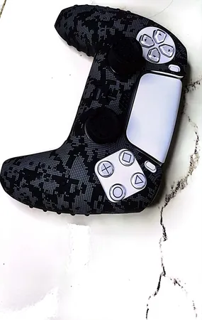 محافظ دسته پلی استیشن 5 اسپارک فاکس مدل Silicone Grip Pack Digital Camo به همراه روکش آنالوگ
