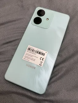 گوشی موبایل آنر مدل Play10 دو سیم کارت ظرفیت 128 گیگابایت و رم 4 گیگابایت