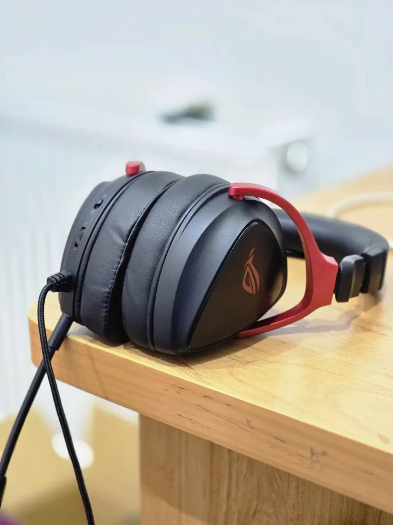 هدست مخصوص بازی ایسوس مدل ROG DELTA S CORE