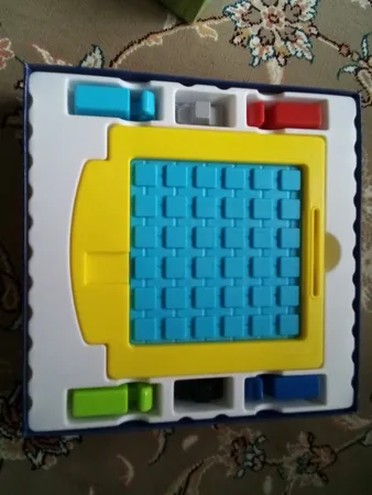 بازی فکری فکرانه مدل car out