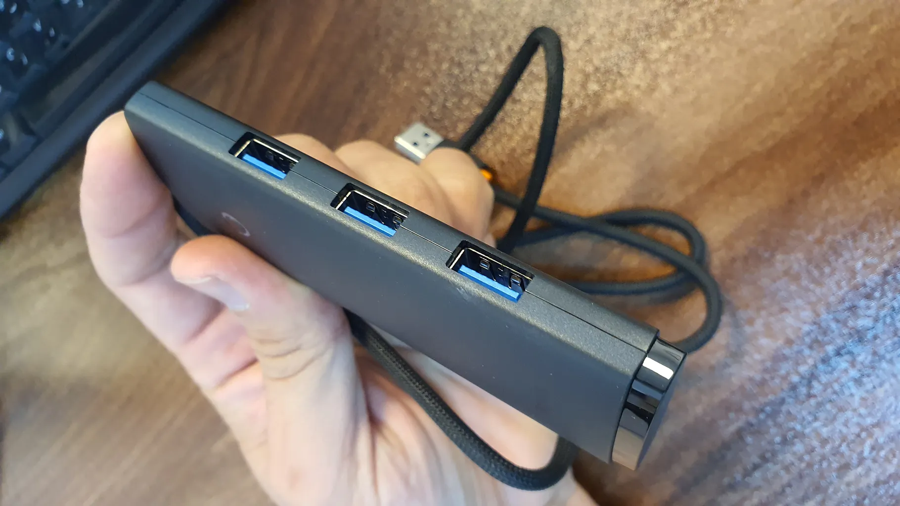 هاب 4 پورت usb3 باسیوس مدل Hub Lite Series -WKQX030101