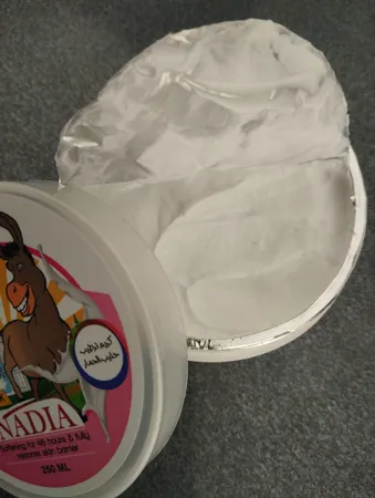 کرم روشن کننده نادیا مدل شیر الاغ حجم 250 میلی لیتر