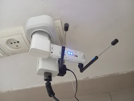 مودم LTE USB زد تی ای مدل MF79U