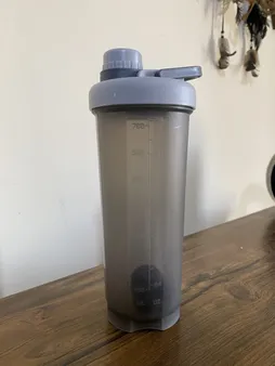 شیکر مدل qs1379 گنجایش 0.7 لیتر