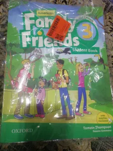 تجریه خرید کتاب Family and Friends 3 اثر Naomi Simmons انتشارات هیتا 2 جلدی