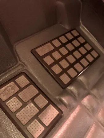 کفپوش پنج بعدی خودرو مدل AM مناسب برای رنو L90