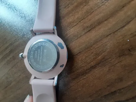 ساعت مچی عقربه ای دخترانه بولن کد 04