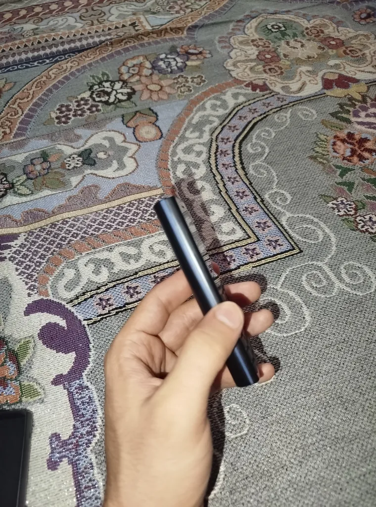 گوشی موبایل جی ال ایکس مدل C66 دو سیم کارت ظرفیت 16 مگابایت