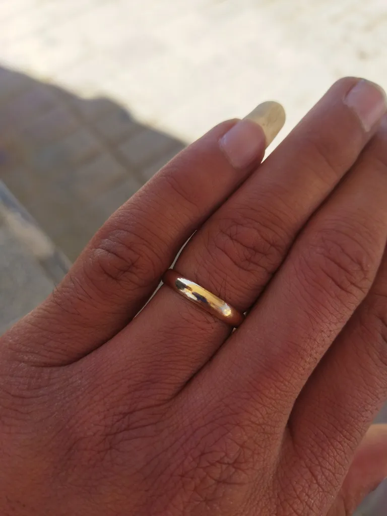 حلقه طلا 18 عیار مردانه با طرح حلقه ای ساده دوست خوب مدل DK240 سایز 60