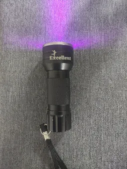 چراغ قوه دستی مدل HW-F600