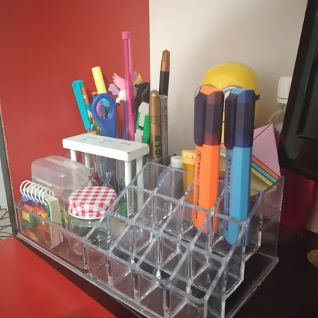 استند لوازم آرایشی مدل MA