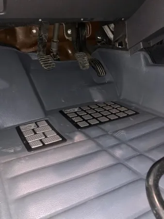 کفپوش پنج بعدی خودرو مدل AM مناسب برای رنو L90