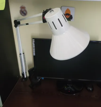 چراغ مطالعه صنایع کریم زاده مدل EN-101 همراه با لامپ ال ای دی 9 وات