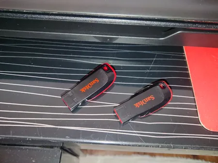 فلش مموری سن دیسک مدل Cruzer Blade CZ50 ظرفیت 32 گیگابایت با رابط USB 2.0