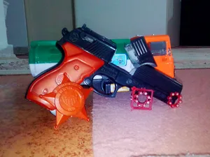 تجریه خرید تفنگ اسباب بازی گلدن گان مدل naabsell32