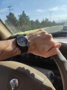 تجریه خرید ساعت مچی عقربه ای کیو اند کیو مدل VS50J017Y