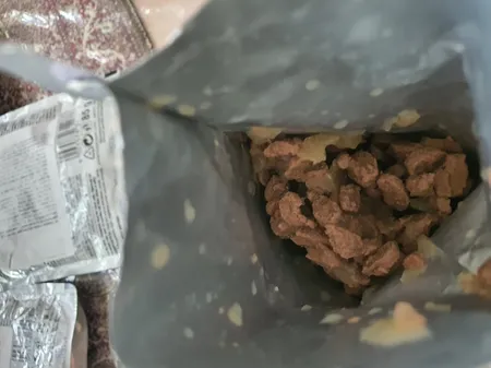 غذای پوچ گربه رویال کنین مدل hair and skin وزن 85 گرم