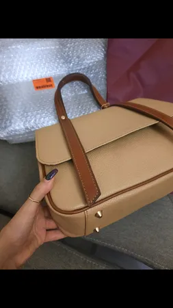 کیف دوشی زنانه مدل چرم طبیعی کد 146F