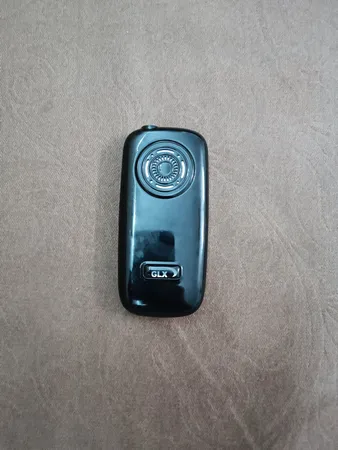 گوشی موبایل جی ال ایکس مدل F8 دو سیم کارت