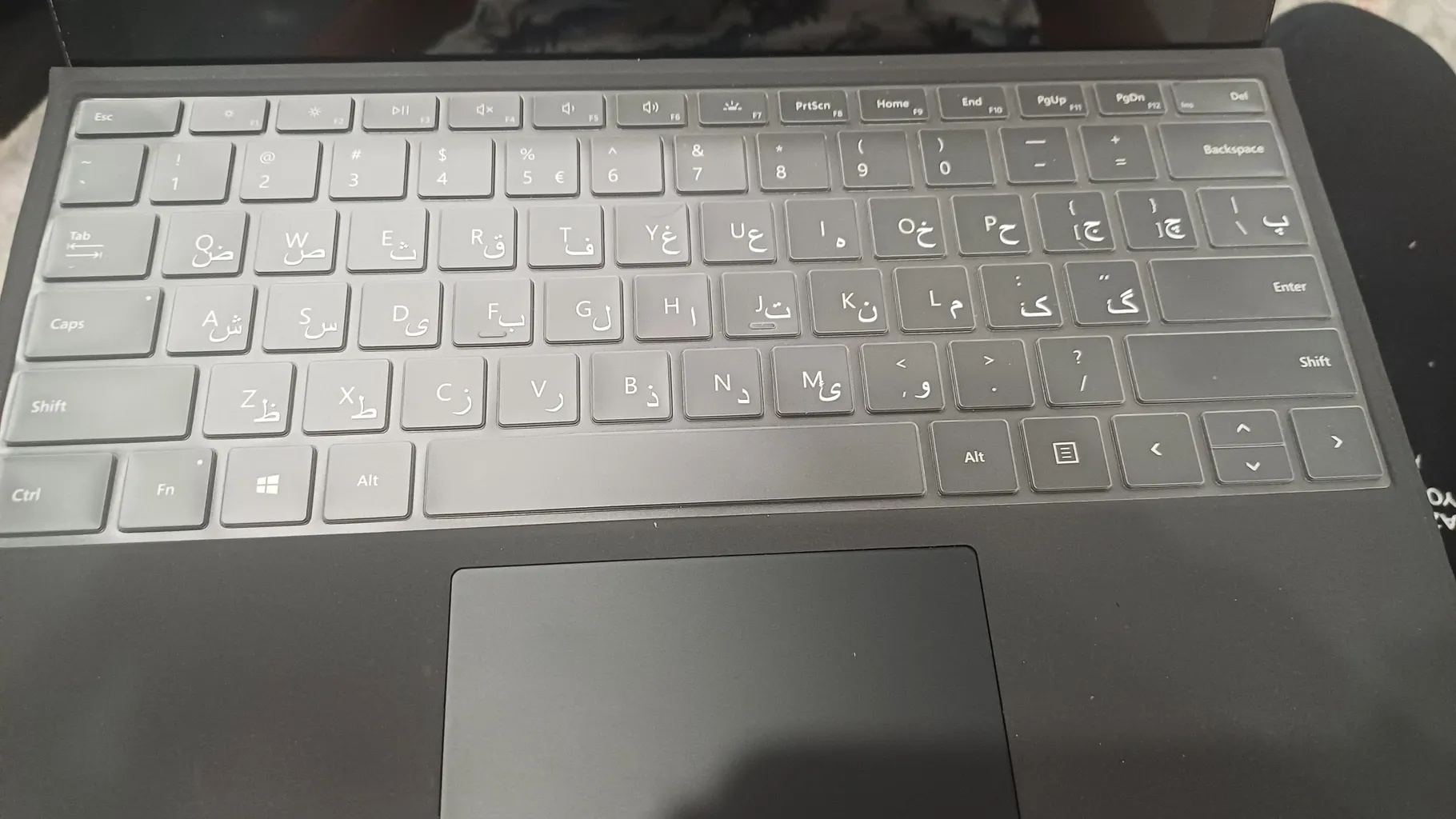 محافظ کیبورد حروف فارسی ای جی دبلیو مدل 01 مناسب برای سرفیس پرو +4,5,6,7,7