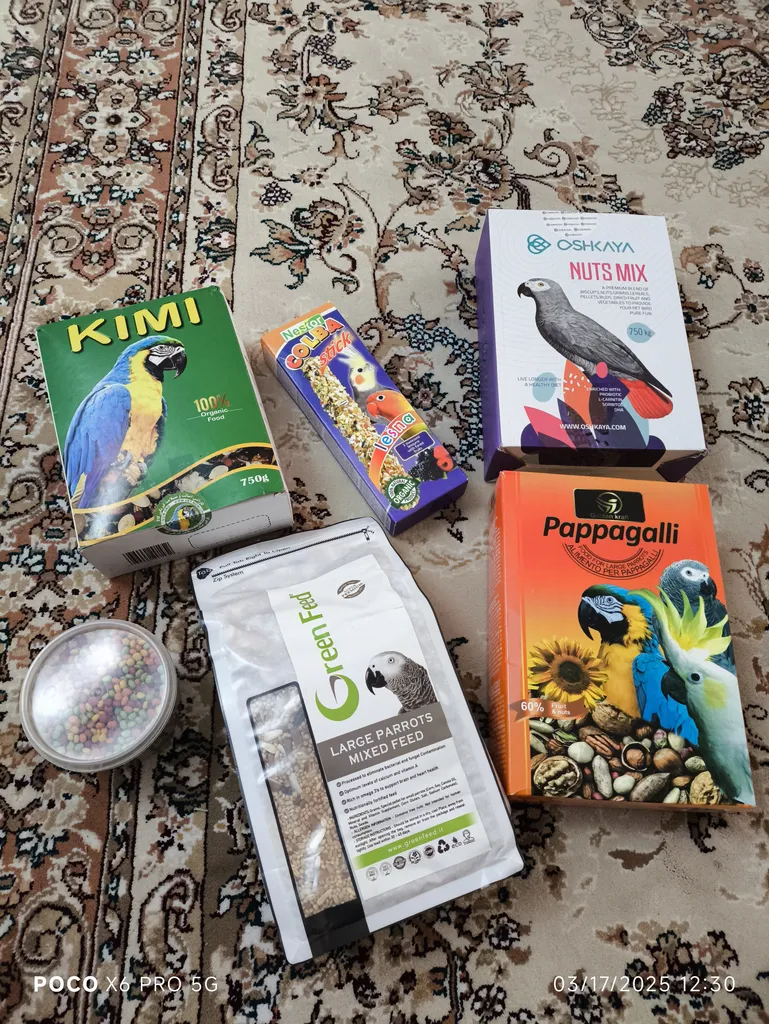 غذای خشک کاسکو و طوطی های بزرگ اوشکایا مدل Nuts Mix وزن 1 کیلوگرم