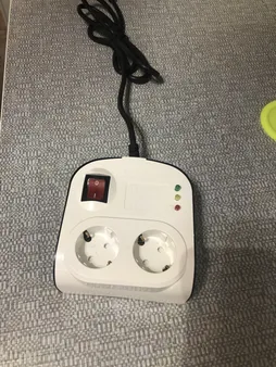 محافظ ولتاژ پارت الکتریک مدل 8787