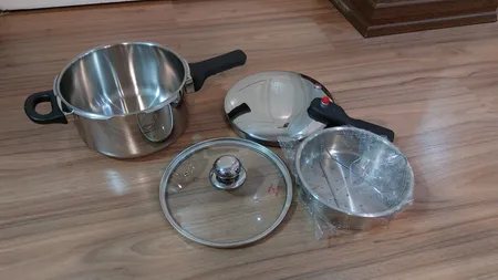 زودپز پارس استیل مدل کف سه لایه گنجایش  4.5 ليتر