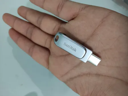 فلش مموری سن دیسک مدل Ultra Dual Drive Luxe ظرفیت 64 گیگابایت