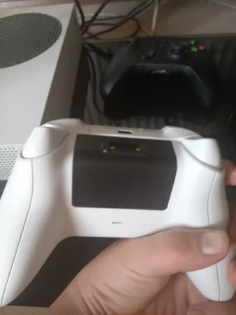 پایه شارژ دسته بازی ایکس باکس دابی مدل 532X به همراه باتری