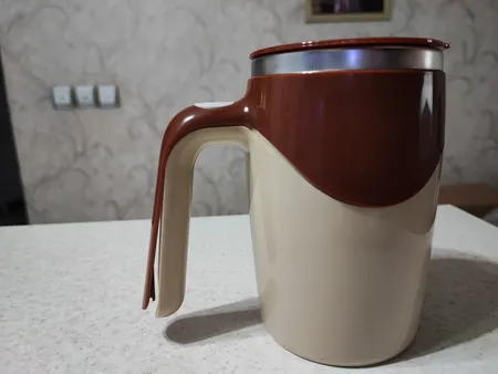 ماگ سفری مدل همزن دار کد  XQ-168 گنجایش 0.380 لیتر