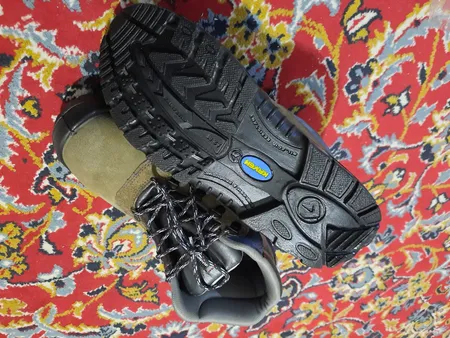 پوتین ایمنی کفش کاوه مدل 204