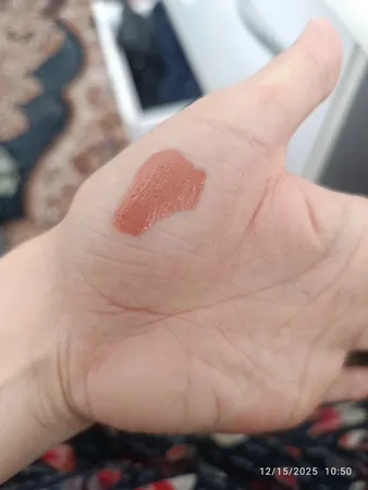 رژ لب مایع براق دیفکتو مدل 104