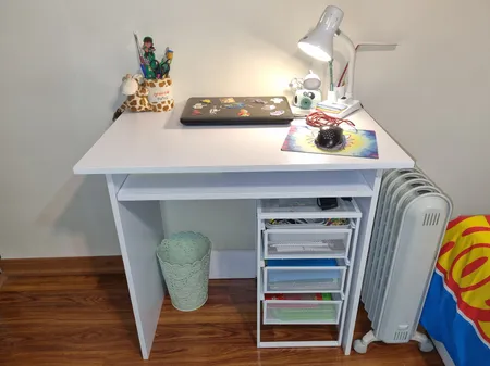 میز تحریر مدل الیت