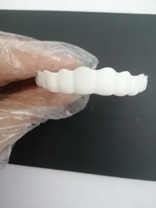 تجریه خرید لمینت متحرک دندان ترواسمایل کد 09