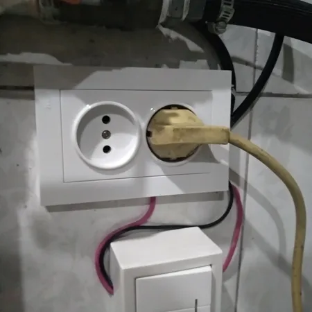 پریز برق دوقلو خیام الکتریک مدل KH8055