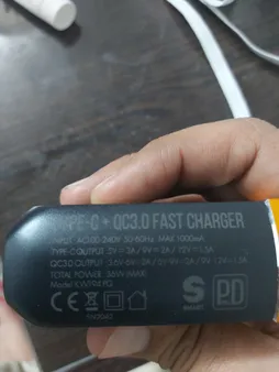 شارژر دیواری کینگ استار مدل KW194PQ