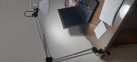 چراغ مطالعه صنایع کریم زاده مدل EN-101 همراه با لامپ ال ای دی 9 وات