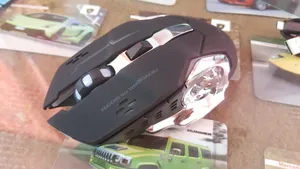 تجریه خرید ماوس بی سیم مخصوص بازی زویا مدل MMR4