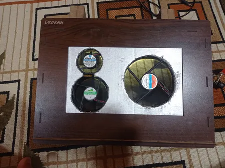 پایه نگهدارنده لپ تاپ مدل پاراکو کد 001